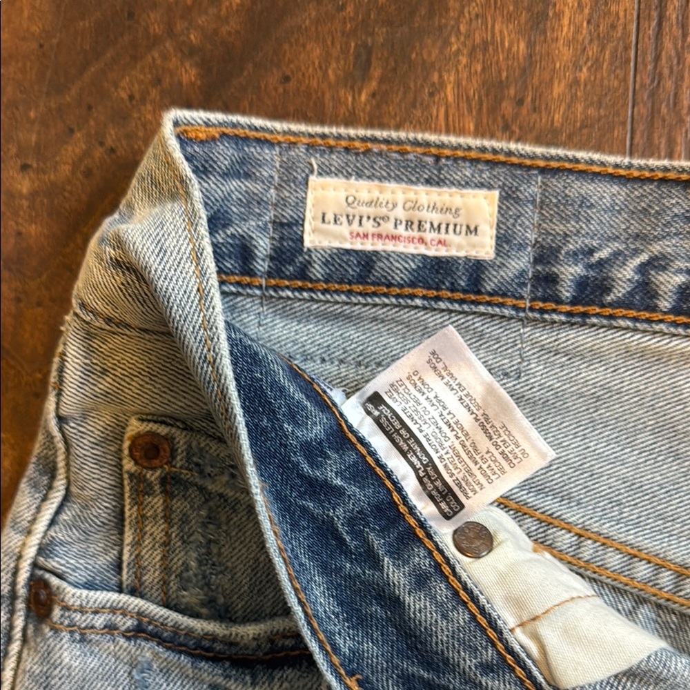 Levi's 501 Blue Jean Shorts Distressed Cut-Offs - Size 25 - Picture 3 of 8